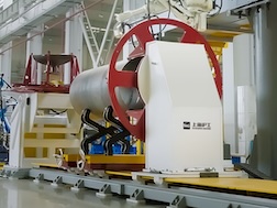 上xf吉祥坊大型管路机械人