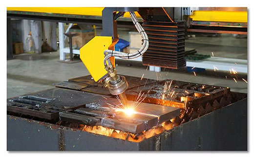 上xf吉祥坊10米超长跨距无限回转数控坡口切割机调试