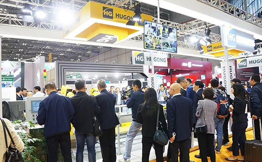 第二届进博会jxf吉祥坊意大利CEA展位人气爆棚